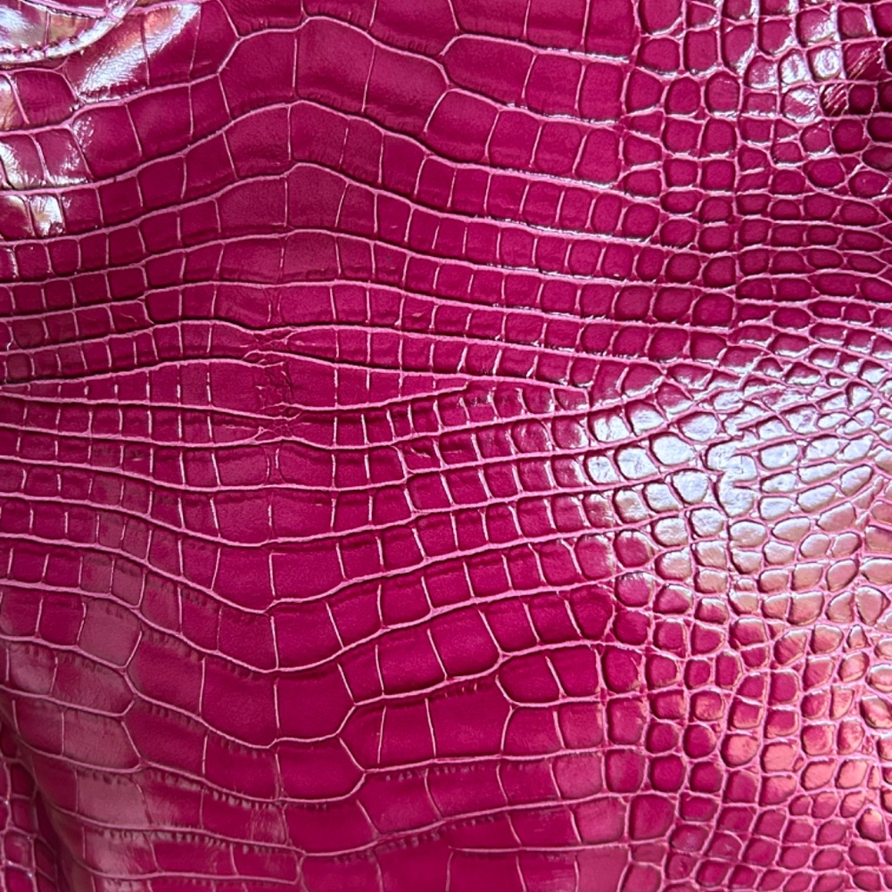 Fuchsia Leather Purse by Donna Dixon, Medium Size, Metal zipper, Brand New - Picture 8 of 16